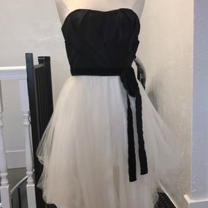 Lightly used White House black market sundress